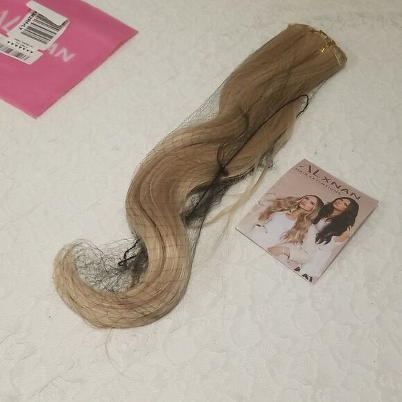 Dirty blonde Clip in human hair extensions 22" - Picture 2 of 16